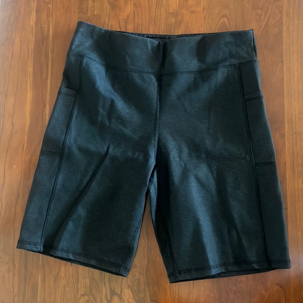 Thick legging shorts